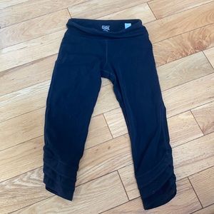 Athleta Girl Medium 8-10 black capris cropped